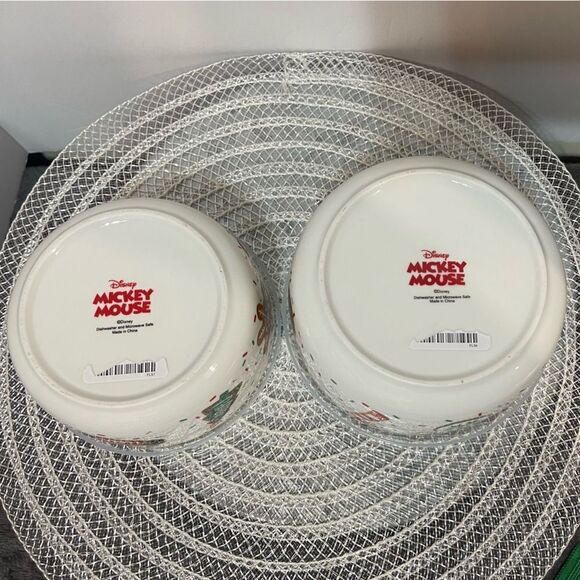 Disney Mickey Mouse ceramic bowls with vented lid set of 2 NWT - Picture 5 of 8
